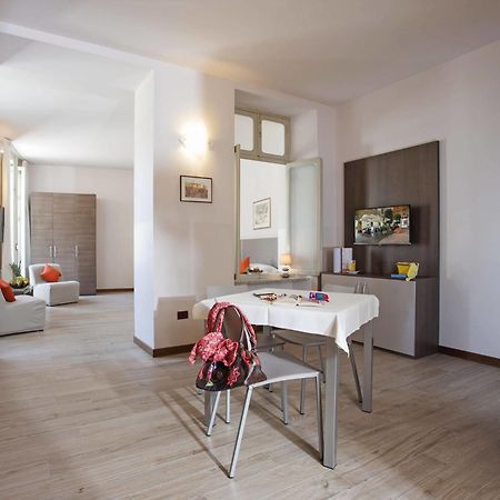 Residence Caffe Savona Альба Экстерьер фото